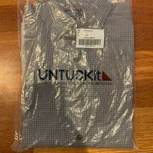 UNTUCKIT SHIRT SIZE SMALL TRADITIONAL FIT NWT
